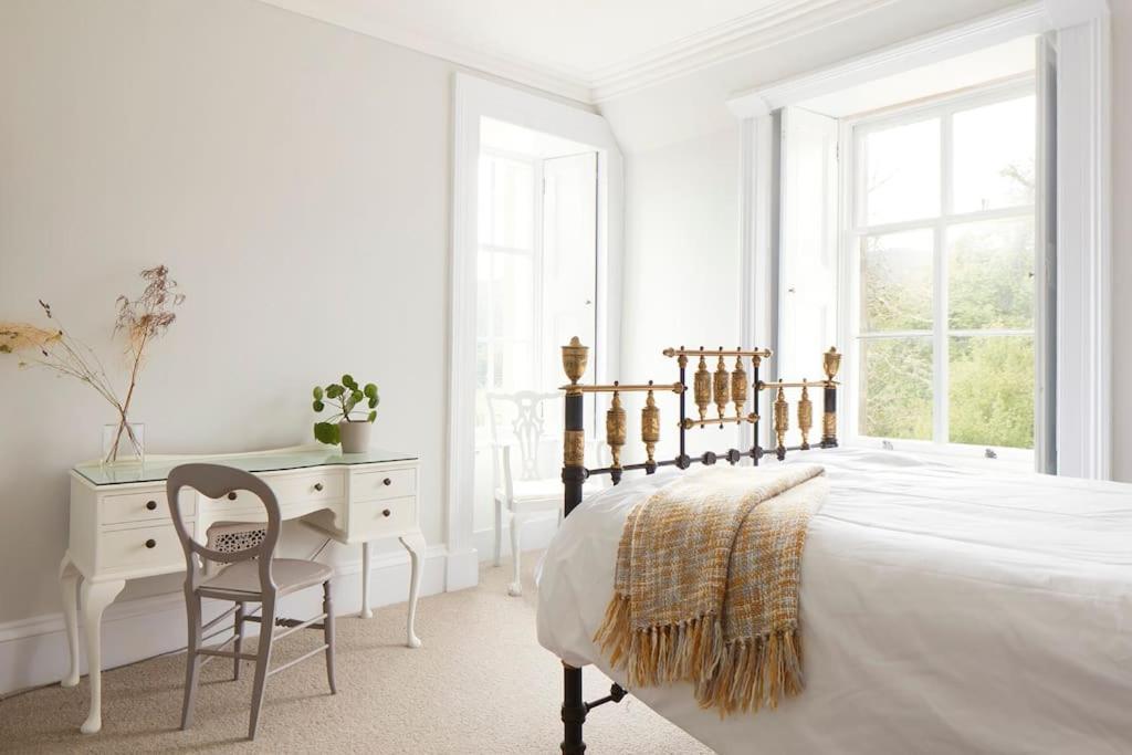 Stylish Scottish Manor, Coillemore House ไคล์ออฟล็อคฮัลช์ ภายนอก รูปภาพ