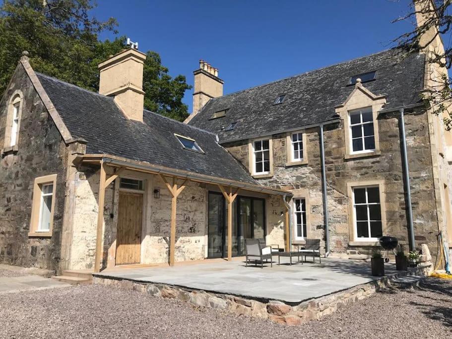 Stylish Scottish Manor, Coillemore House ไคล์ออฟล็อคฮัลช์ ภายนอก รูปภาพ